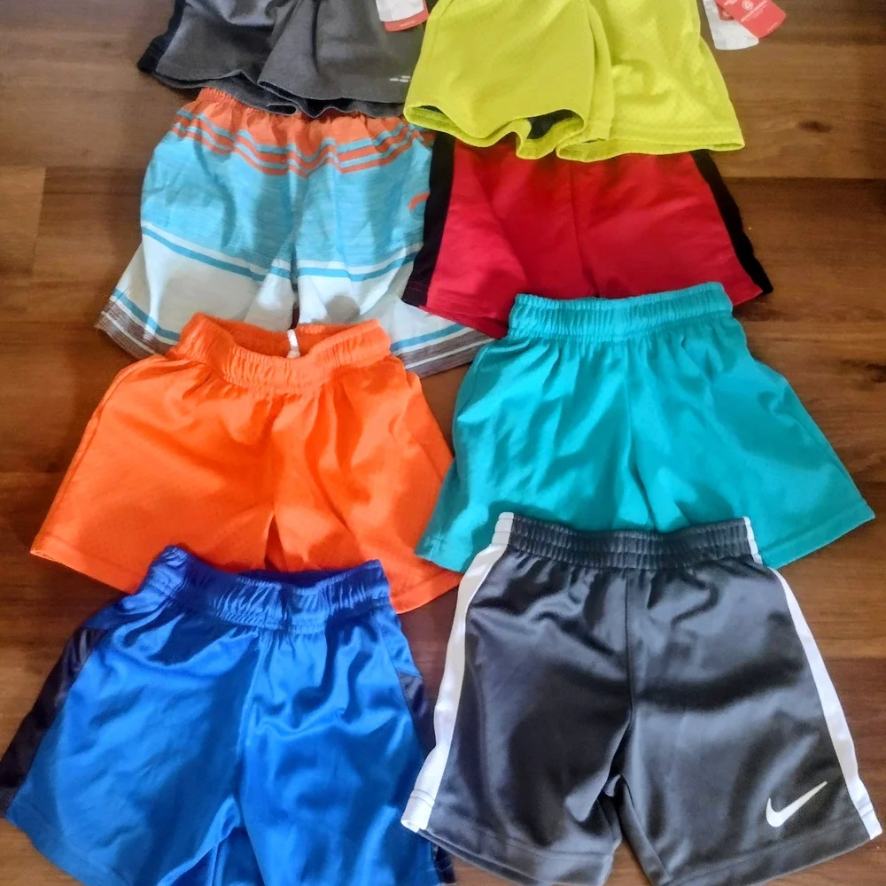 Boys 8p Mixed Lot Shorts Size 4/5 - Picture 1 of 3